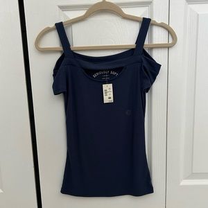 Aeropostale- Shirt with shoulder out